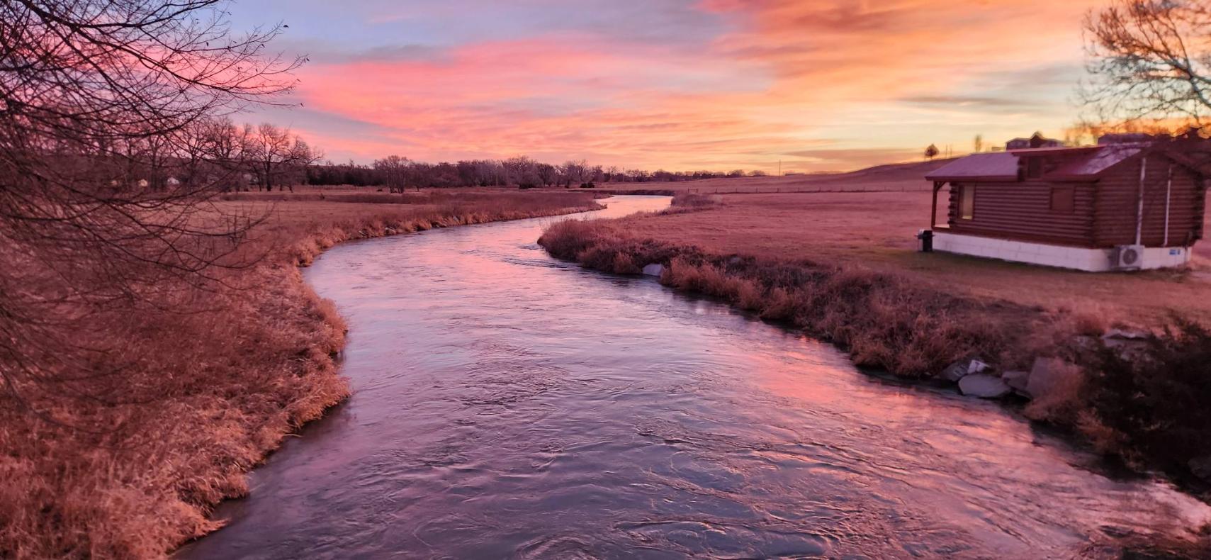 Beginner-friendly kayaking trip on the Middle Loup River